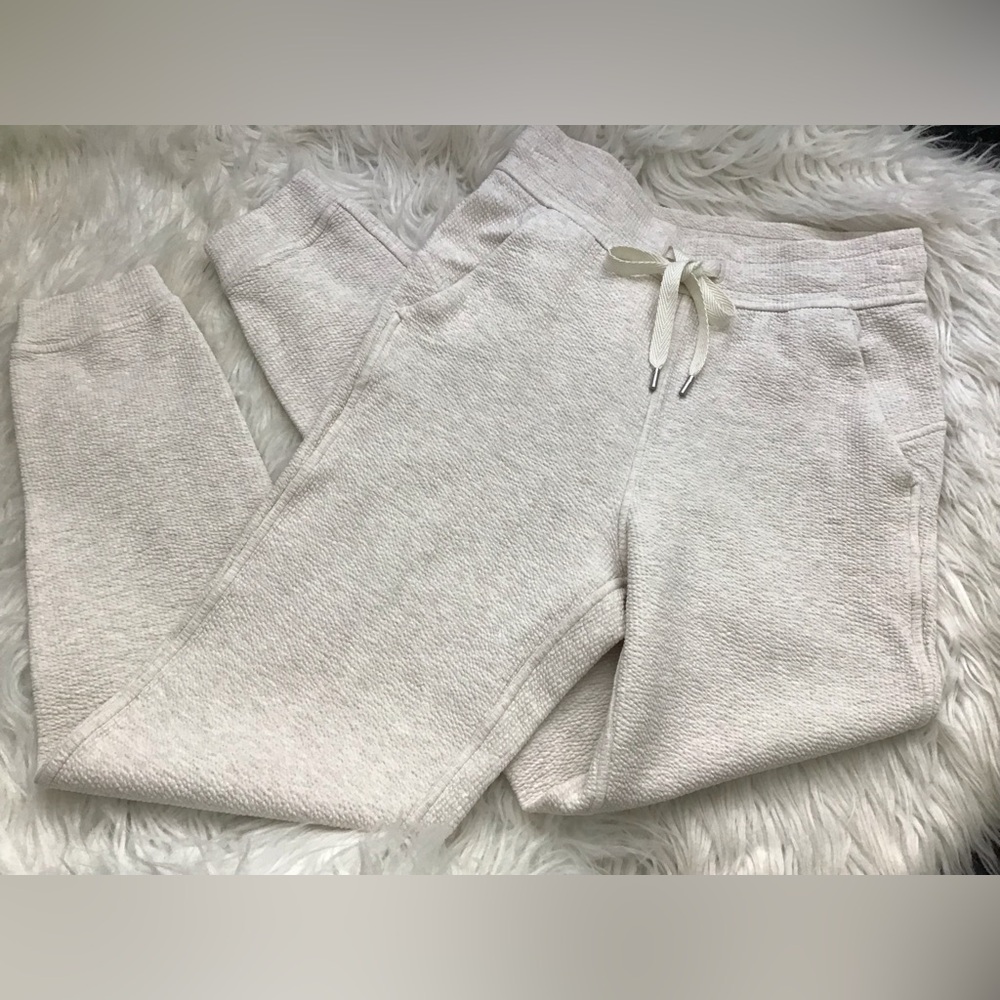 EUC LULULEMON Ribbed High-Rise Jogger 25" *7/8 Length Heathered White Opal 2 - Picture 10 of 13